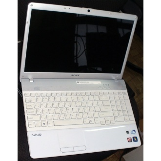 Ноутбук Sony Vaio VPCEB3E1R (Intel Pentium P6100 (2x2.0Ghz) /4096Mb DDR3 /320Gb /Radeon HD5470 /15.5" TFT 1366x768) - Альметьевск